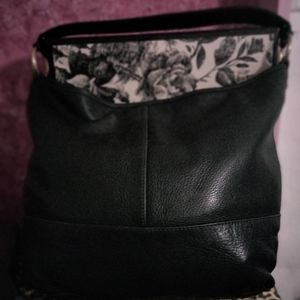 LIZ CLAIBORN LEATHER BLACK HOBO PURSE 10 X 10 1/2 HT.